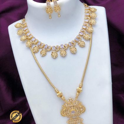 Gold necklace with Earring